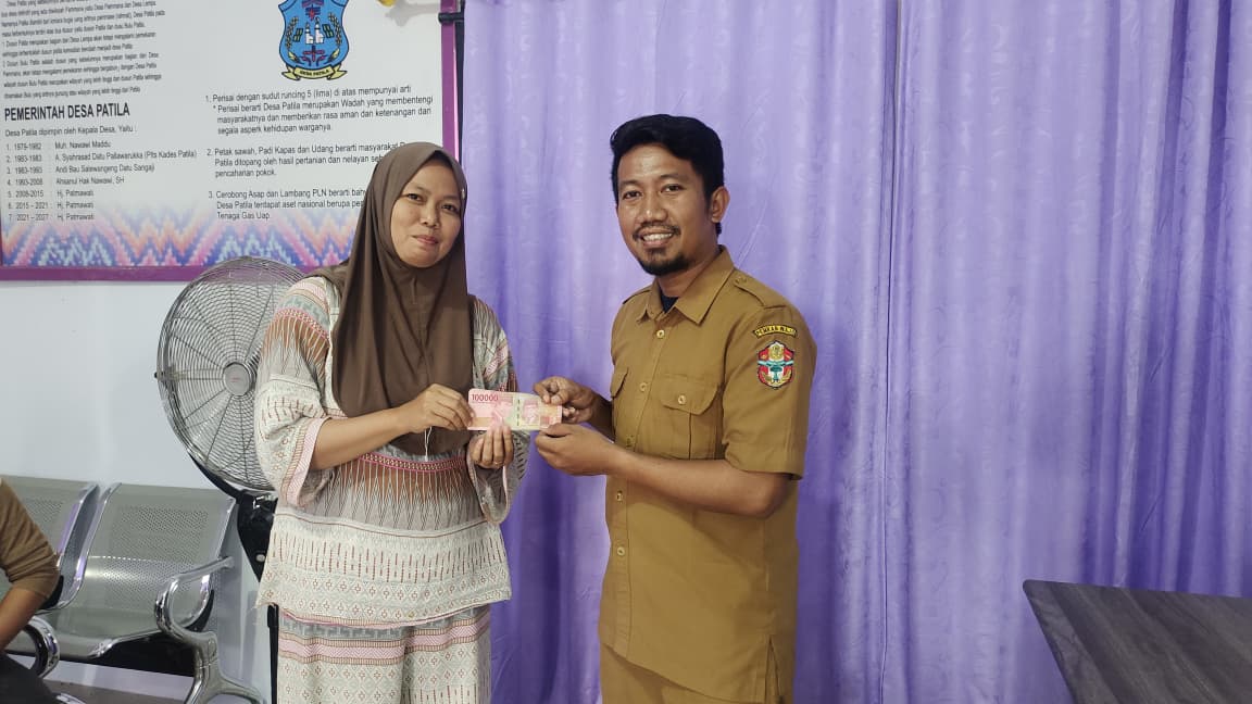 Penyerahan Dana PMT Posyandu Desa Patila